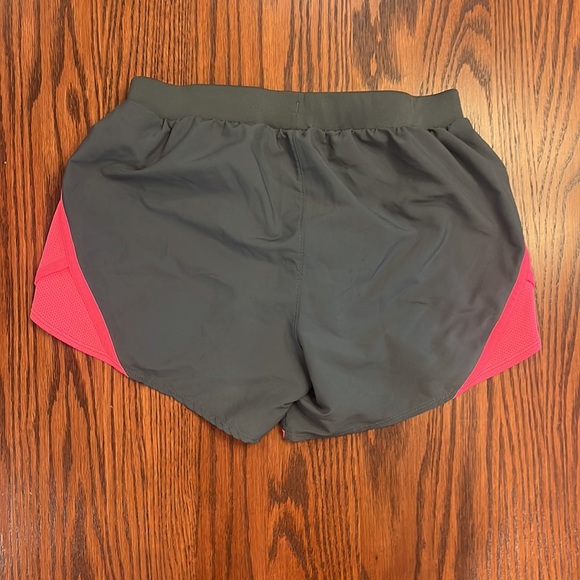 Under Armour Fly-By 2.0 shorts - Picture 6 of 6